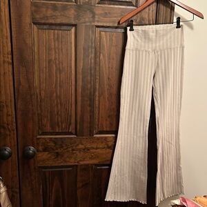 Aerie Cream Ribbed Flare Leggings